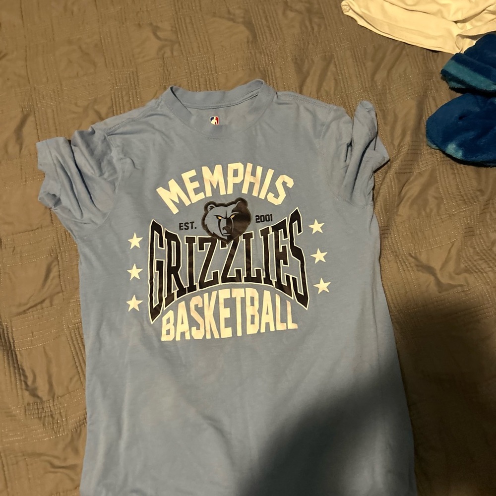 Memphis Grizzlies Basketball T-Shirt